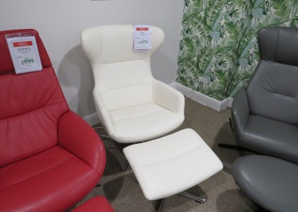 Special Purchase Shine Chair and Footrest