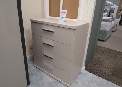 Clearance Cambridge 4 Drawer Chest