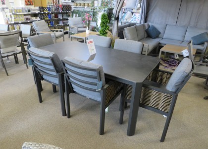Milano Table & 6 Chairs