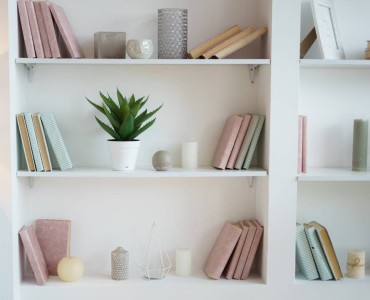 How to Make the Most of Your Bookcase