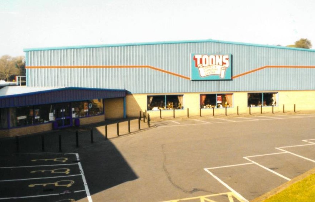  

Major construction work was carried out on the Castle Gresley site in 1991, to bring the building to its present size. Christmas of that year the furniture ranges brought under the same roof as carpets and fabrics, initially only on the one floor. The first floor furniture showroom opened in 1994, doubling the square footage of the department. At around the same time we installed a customer coffee shop, which has since extended to cope with demand.
