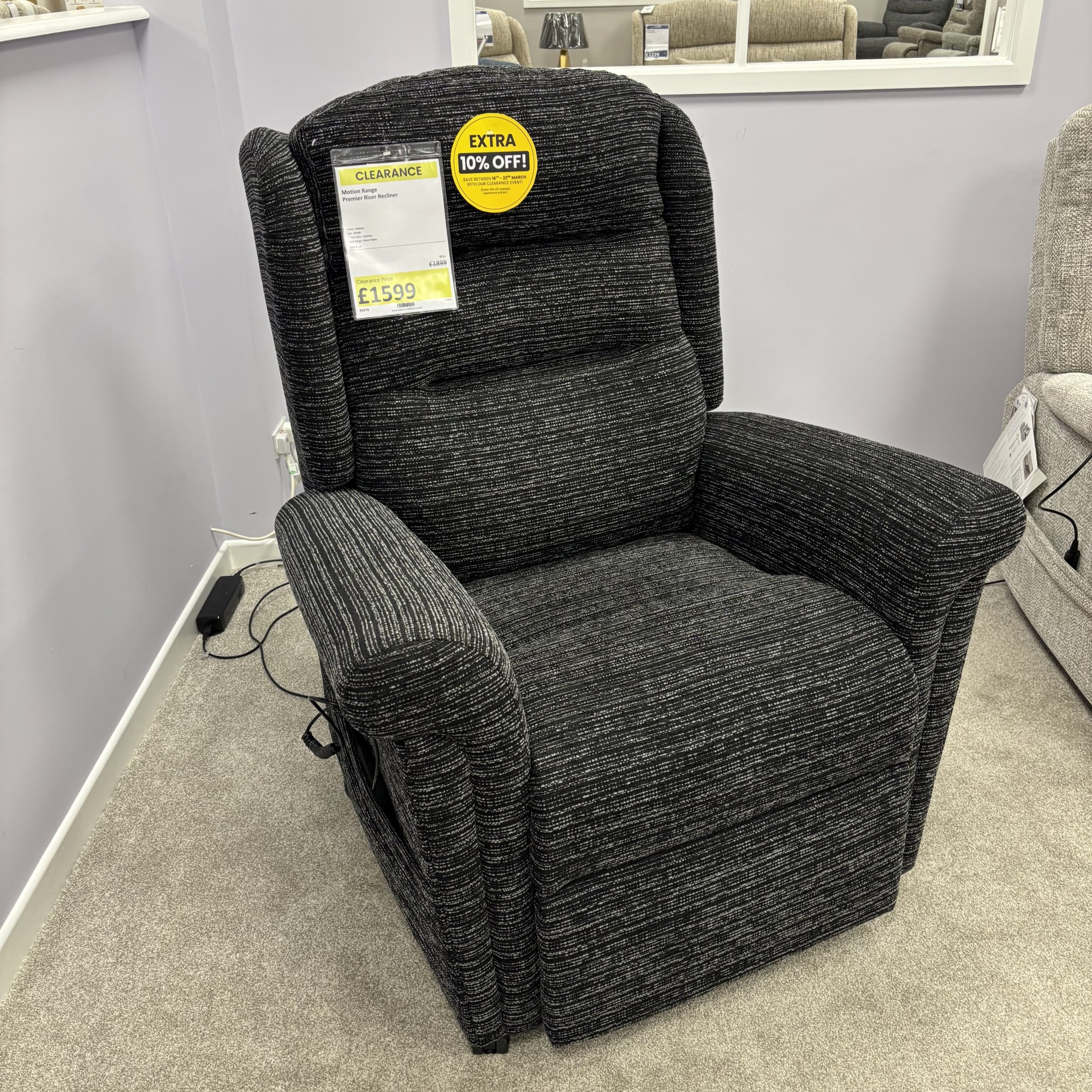 Motion Range Premier Riser Recliner - Toons Furnishers