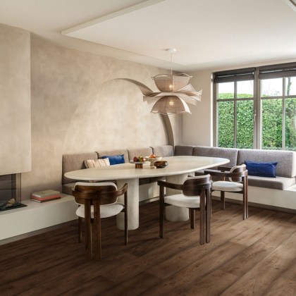 Capture Waxed Oak Brown Capture Waxed Oak Brown