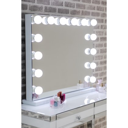 Hollywood Mirror 650x800MM Landscape