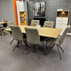 Venjakob Dining Set - Table, 6 Chairs, and Extension Leaf Venjakob Dining Set - Table, 6 Chairs, and Extension Leaf