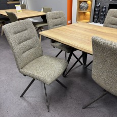 Venjakob Dining Set - Table, 6 Chairs, and Extension Leaf Venjakob Dining Set - Table, 6 Chairs, and Extension Leaf