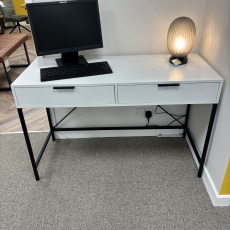 Riley 1200 Desk