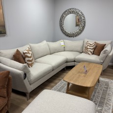 Elsa Large Corner Group