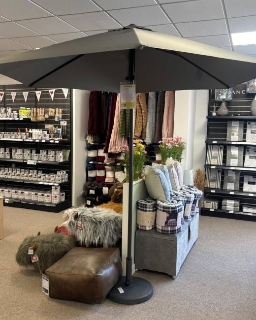 Suns out, parasols out! We have... 
